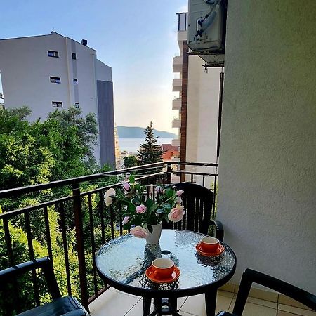 Bela Kuca Studio Apartments-Na Korak Do Mora-A Step To The Sea Rafailovići Zewnętrze zdjęcie