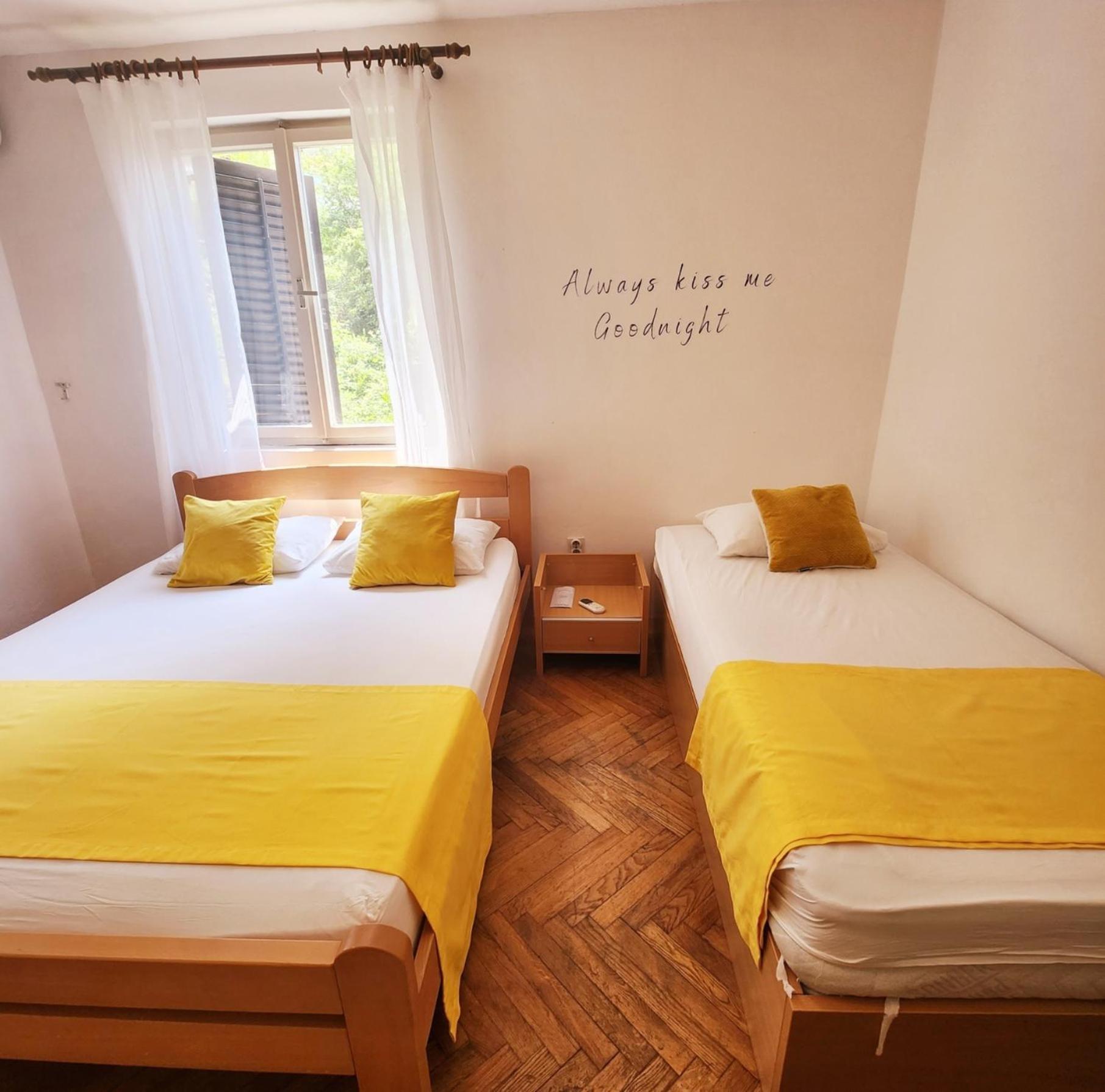Bela Kuca Studio Apartments-Na Korak Do Mora-A Step To The Sea Rafailovići Zewnętrze zdjęcie