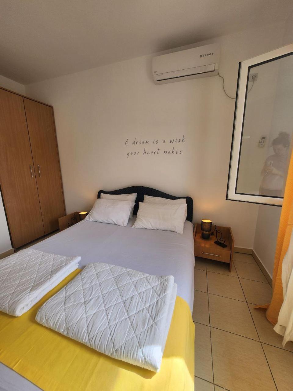 Bela Kuca Studio Apartments-Na Korak Do Mora-A Step To The Sea Rafailovići Zewnętrze zdjęcie